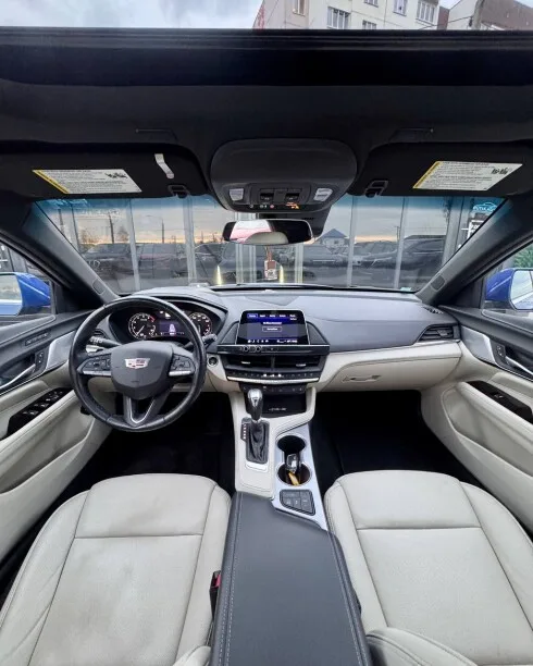 Cadillac CT4 2022 — миниатюра 3