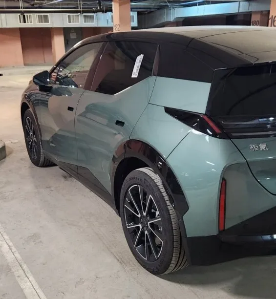 Zeekr X 2023 — миниатюра 2