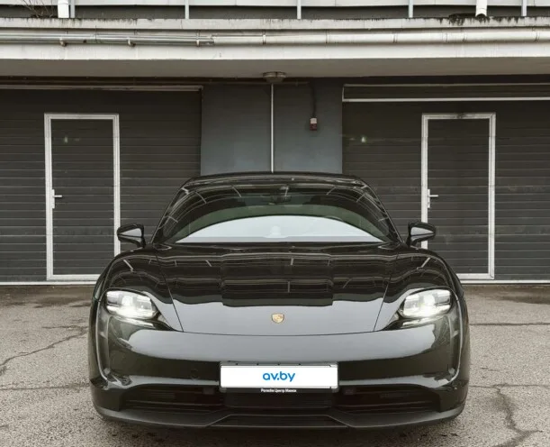 Porsche Taycan 2022 — миниатюра 2