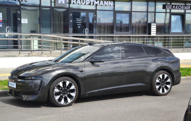 Audi E5 2025 — миниатюра 2
