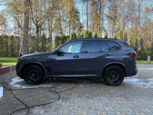 BMW X5 2025 — миниатюра 2