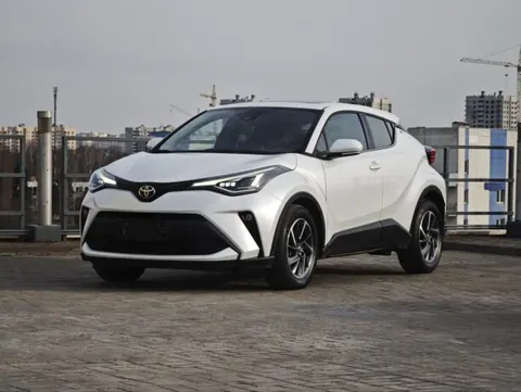 Toyota C-HR 2022 buy in Moscow