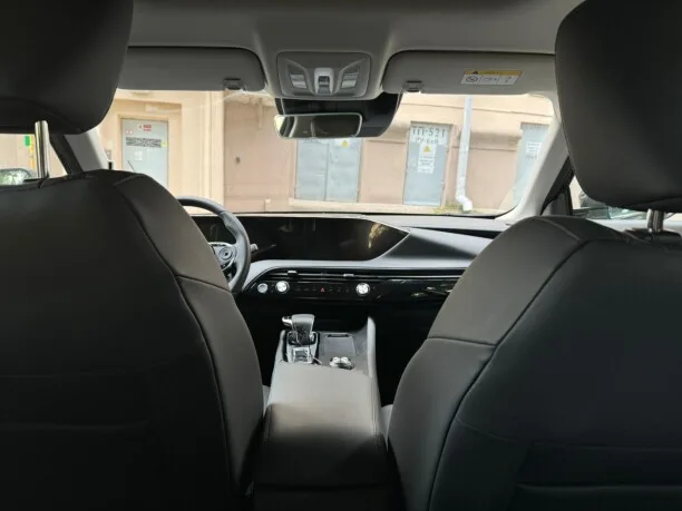 Dongfeng Aeolus Huge 2023 — миниатюра 2