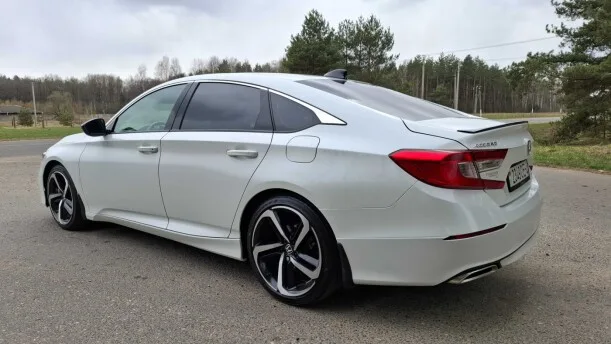 Honda Accord 2022 — миниатюра 3