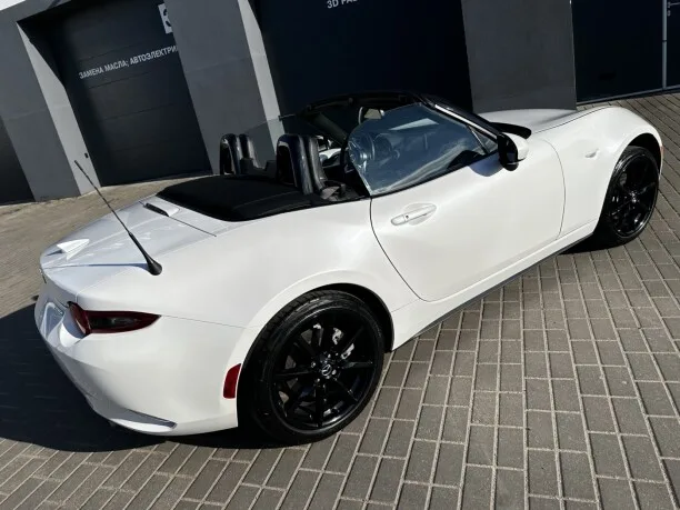 Mazda MX-5 2023 — миниатюра 5