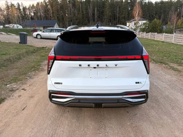Geely Boyue L 2022 — миниатюра 2