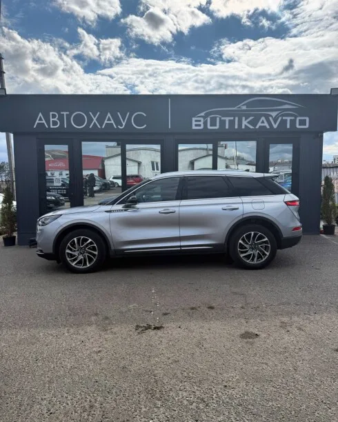 Lincoln Corsair 2022 — миниатюра 5