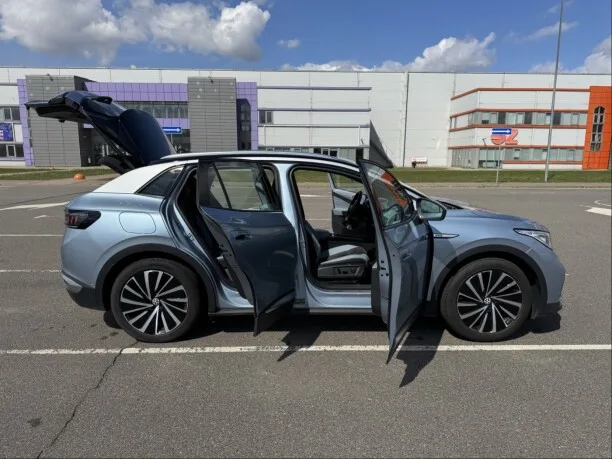 Volkswagen ID.4 2022 — миниатюра 3