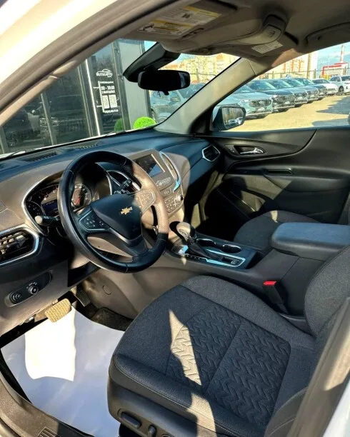 Chevrolet Equinox 2022 — миниатюра 3