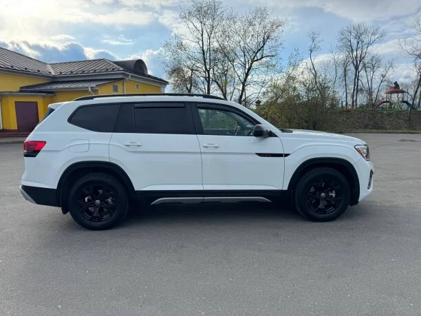 Volkswagen Atlas 2024 — миниатюра 2