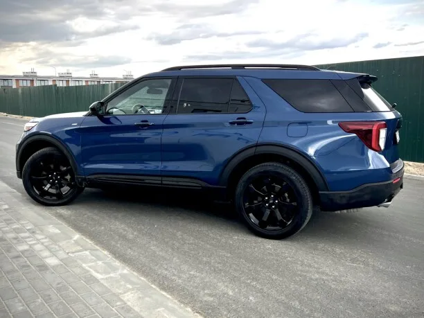 Ford Explorer 2023 — миниатюра 2