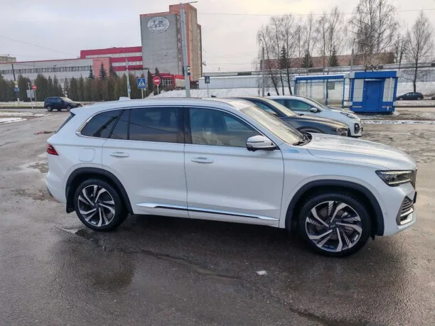 Geely Xingyue L 2024 — миниатюра 4