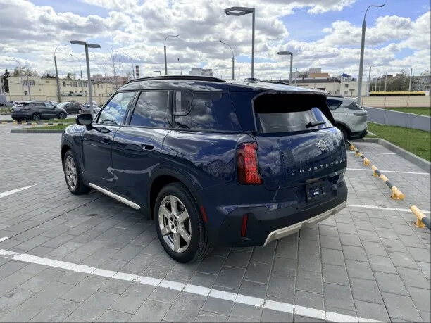 MINI Countryman 2024 — миниатюра 2