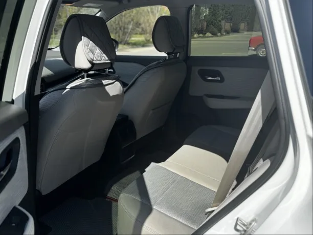 Nissan Rogue 2023 — миниатюра 3