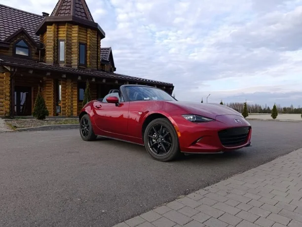 Mazda MX-5 2022 — миниатюра 3