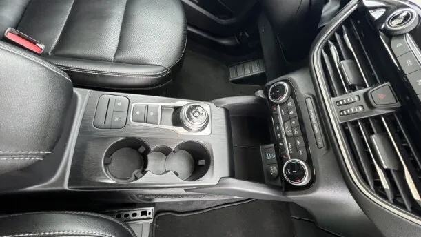 Ford Escape 2022 — миниатюра 3
