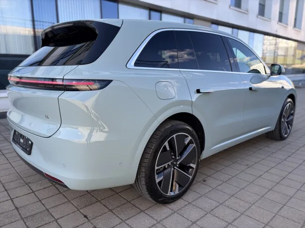 Li Auto L6 2025 — миниатюра 2