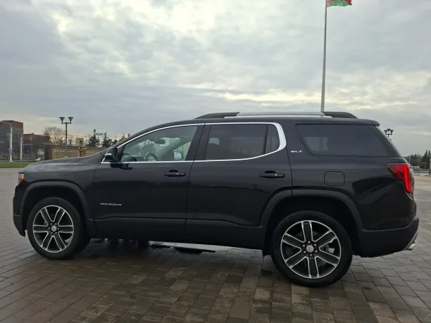 GMC Acadia 2022 — миниатюра 4