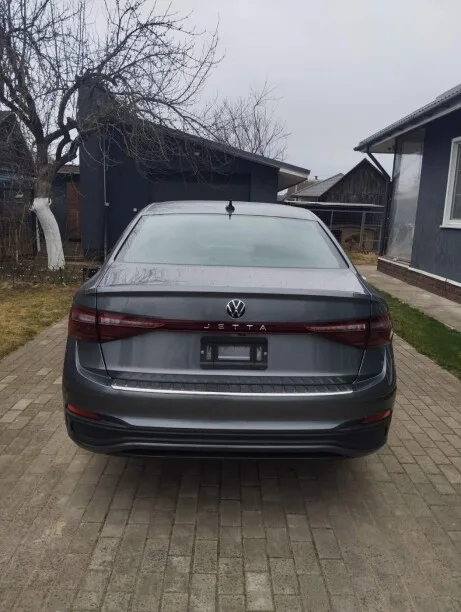 Volkswagen Jetta 2024 — миниатюра 2