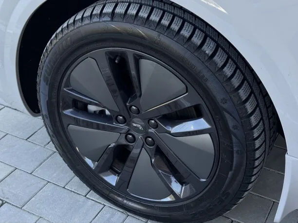 Li Auto L6 2024 — миниатюра 2