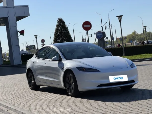 Tesla Model 3 2024 — миниатюра 4