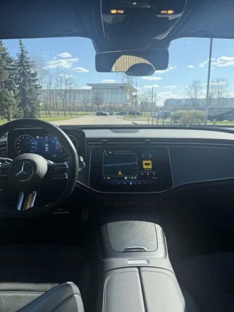 Mercedes-Benz E-Class 2024 — миниатюра 5