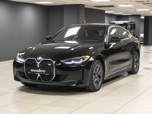 BMW i4 2023 — фото 1, купить с доставкой в Москву