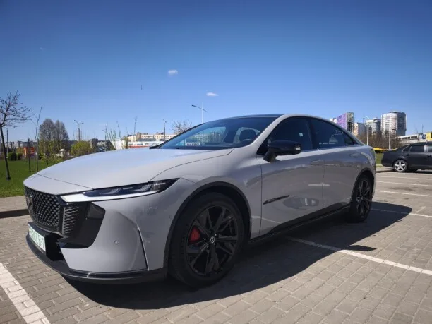 Mazda EZ-6 2025 — миниатюра 2
