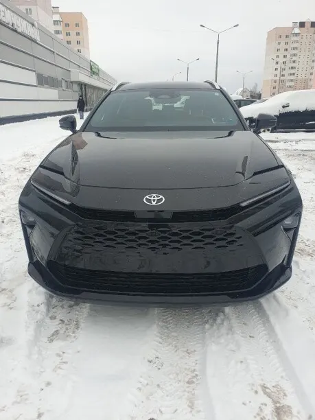 Toyota Crown Signia 2024 купить в Москве