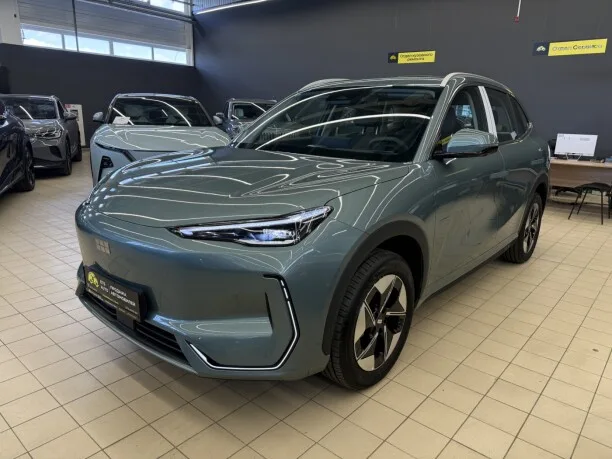 Geely Galaxy E5 2025 — фото 1, купить с доставкой в Москву