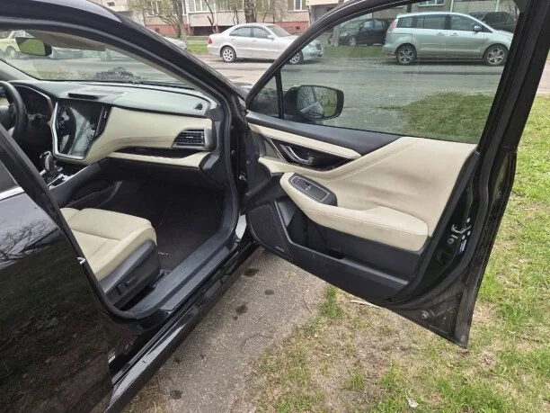 Subaru Legacy 2022 — миниатюра 5