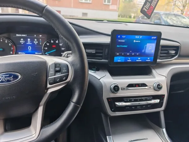 Ford Explorer 2022 — миниатюра 3