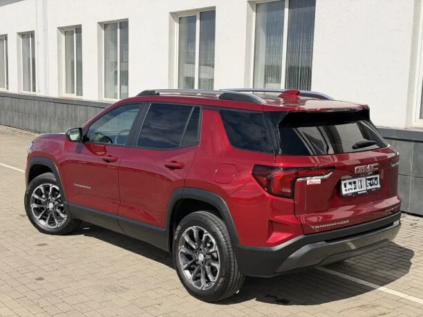 GMC Terrain 2025 — миниатюра 4