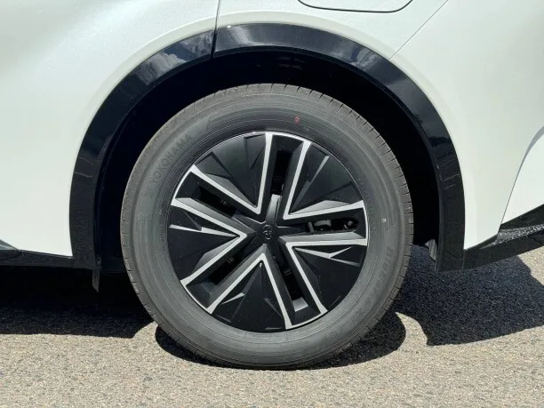 Toyota bZ5 2025 — миниатюра 5