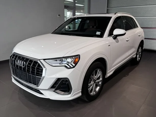 Audi Q3 2024 — фото 1, купить с доставкой в Москву