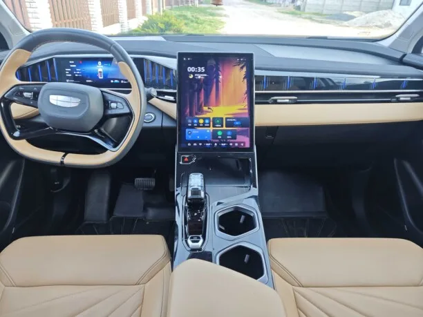 Geely Boyue L 2022 — миниатюра 2