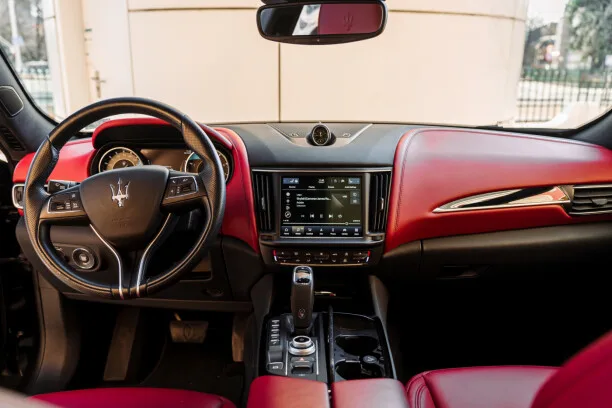 Maserati Levante 2022 — миниатюра 3
