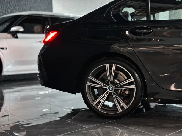 BMW 3 Series 2023 — миниатюра 2