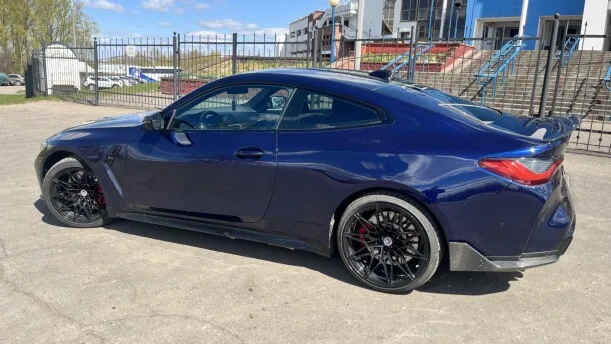 BMW M4 2022 — миниатюра 2