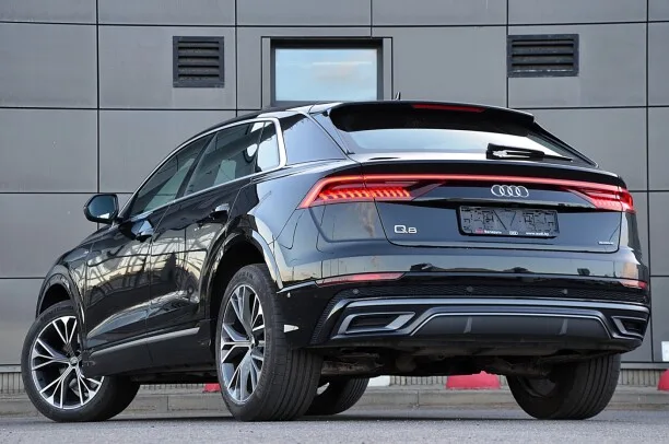 Audi Q8 2022 — миниатюра 3