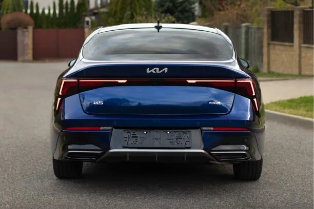 Kia K5 2025 — миниатюра 3