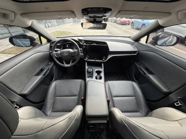 Lexus RZ 2023 — миниатюра 3