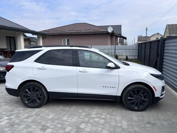 Chevrolet Equinox 2022 — миниатюра 3