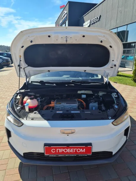 Geely Geometry C 2022 — миниатюра 3