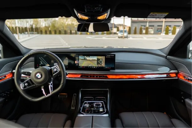 BMW 7 серия 2025 — миниатюра 2