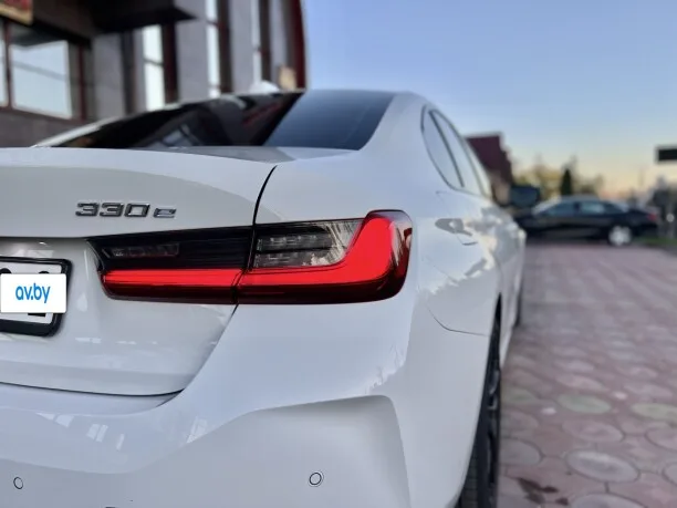 BMW 3 Series 2022 — миниатюра 2
