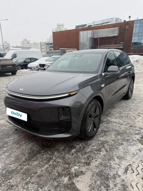 Li Auto L6 2025 — фото 1, купить с доставкой в Москву