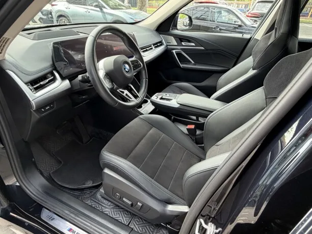BMW iX1 2023 — миниатюра 3