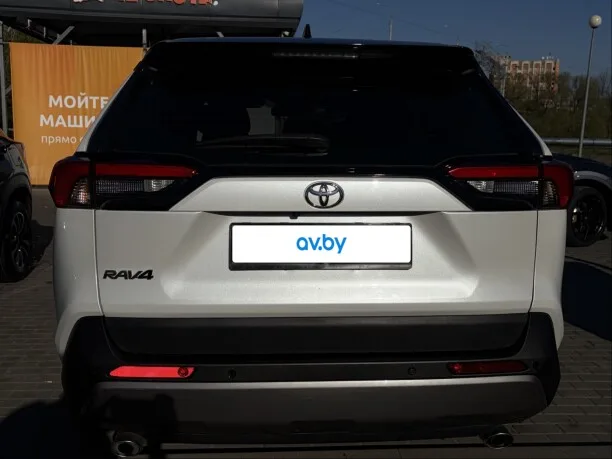 Toyota RAV4 2022 — миниатюра 2