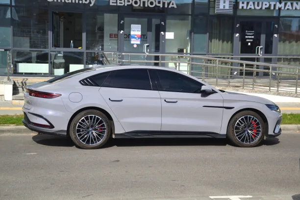 BYD Han 2025 — миниатюра 3